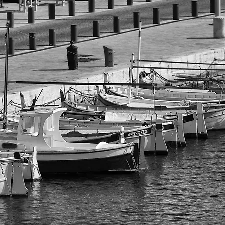 Galant En Bord De Avec Terrasse * Saint-Cyr-sur-Mer