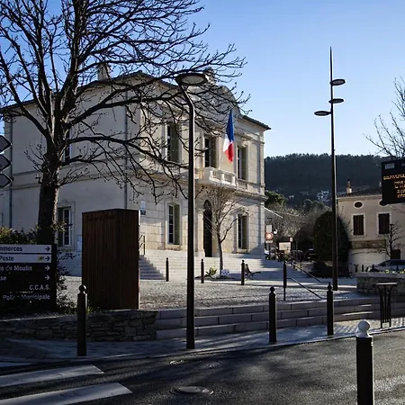 Appartement Galant En Bord De Avec Terrasse *